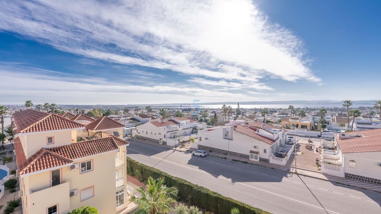 3 soveværelse Lejlighed til salg i Torrevieja med swimmingpool garage - € 119.995 (Ref: 9585047)