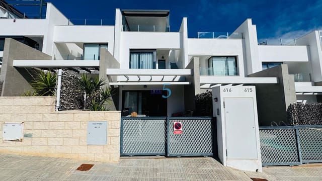 3 soveværelse Byhus til salg i Villamartin, Orihuela med swimmingpool garage - € 340.000 (Ref: 9585048)