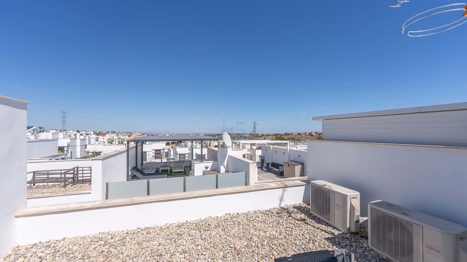 3 bedroom Townhouse for sale in Villamartin with pool garage - € 340,000 (Ref: 9585048)