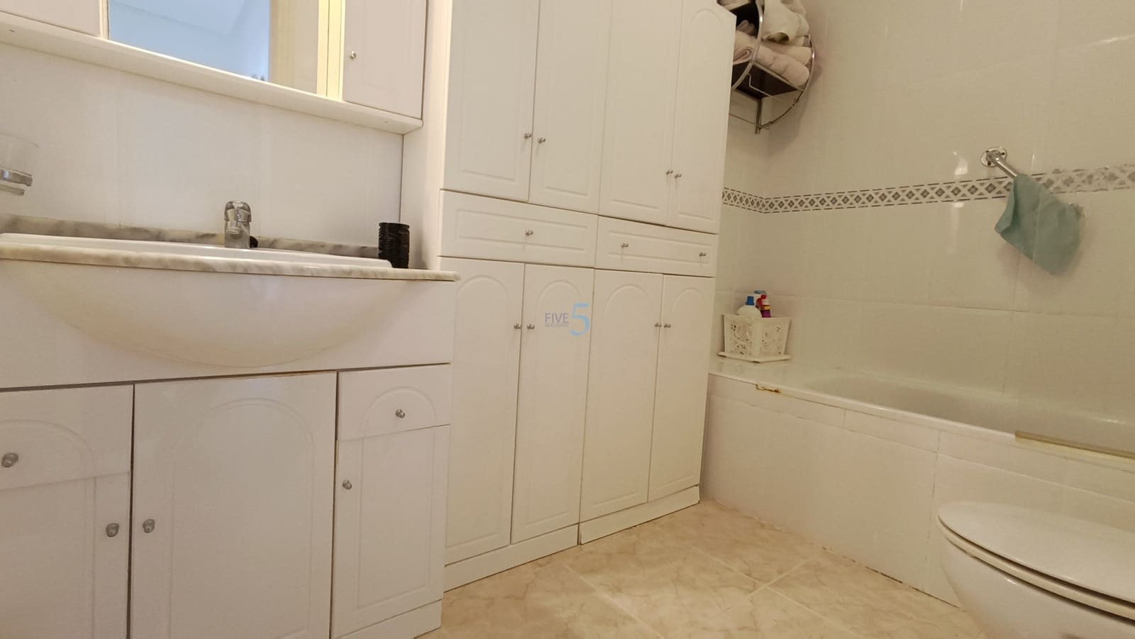 2 soveværelse Lejlighed til salg i Ciudad Quesada med swimmingpool - € 125.000 (Ref: 9585049)