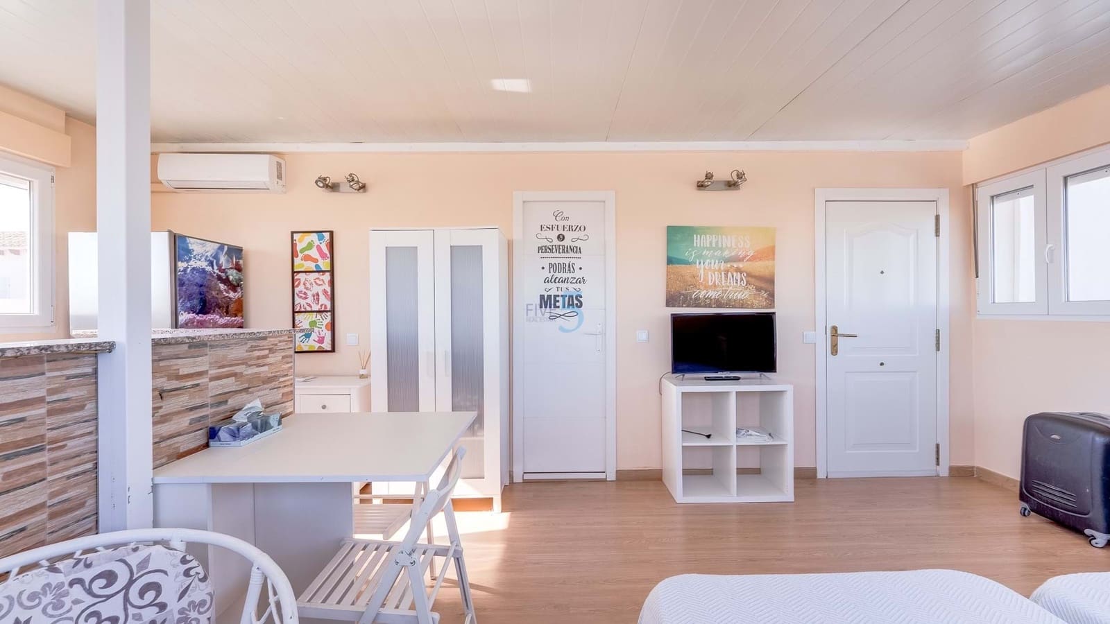 2 bedroom Apartment for sale in Los Altos with pool garage - € 179,999 (Ref: 9588515)