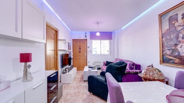 2 makuuhuone Huoneisto myytävänä paikassa Los Altos mukana uima-altaan 
autotalli - 179 999 € (Ref: 9588515)