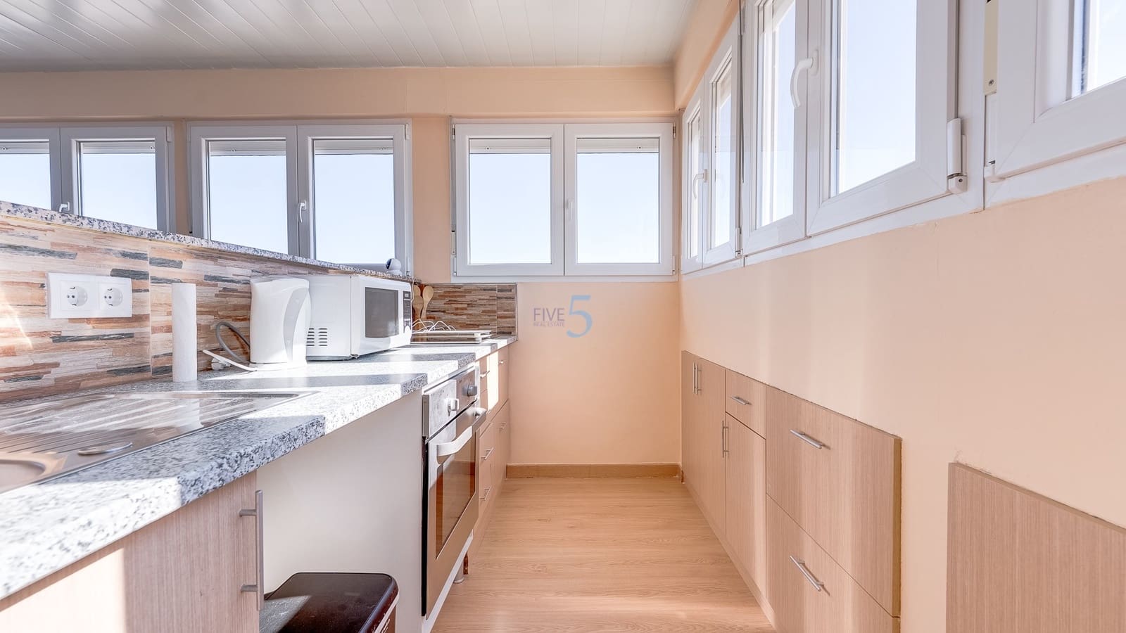 2 bedroom Apartment for sale in Los Altos with pool garage - € 179,999 (Ref: 9588515)