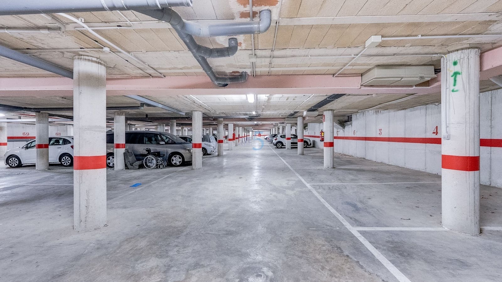 2 bedroom Apartment for sale in Los Altos with pool garage - € 179,999 (Ref: 9588515)