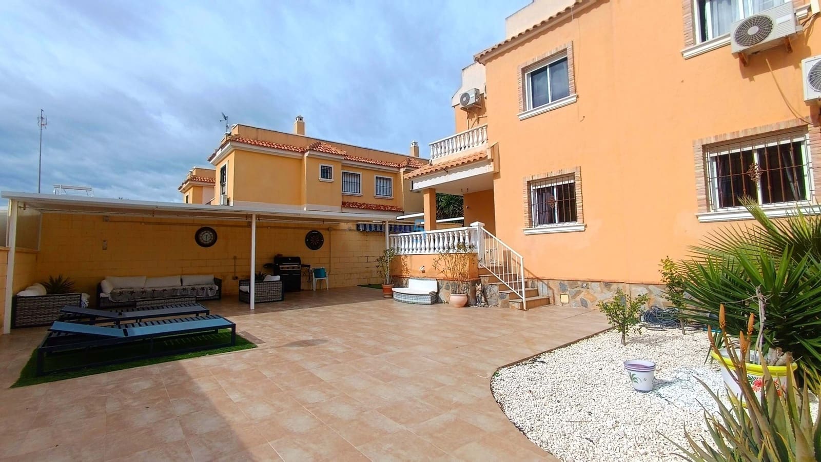 3 camera da letto Villa in vendita in Ciudad Quesada con piscina - 239.995 € (Rif: 9590511)