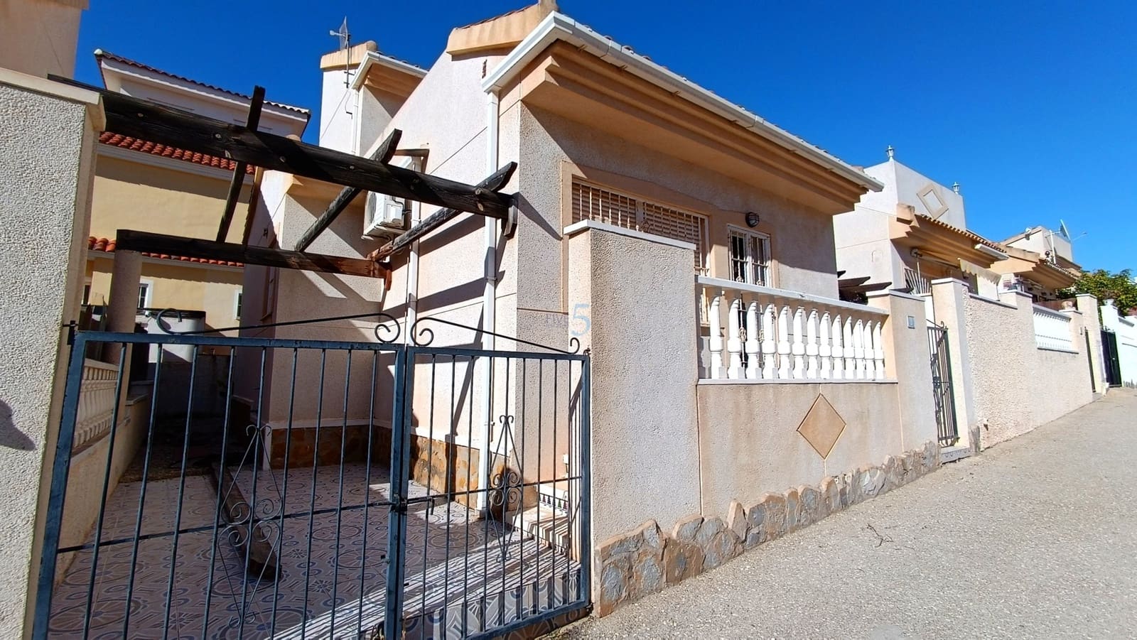 3 chambre Villa/Maison à vendre à Ciudad Quesada avec piscine - 159 995 € (Ref: 9591958)