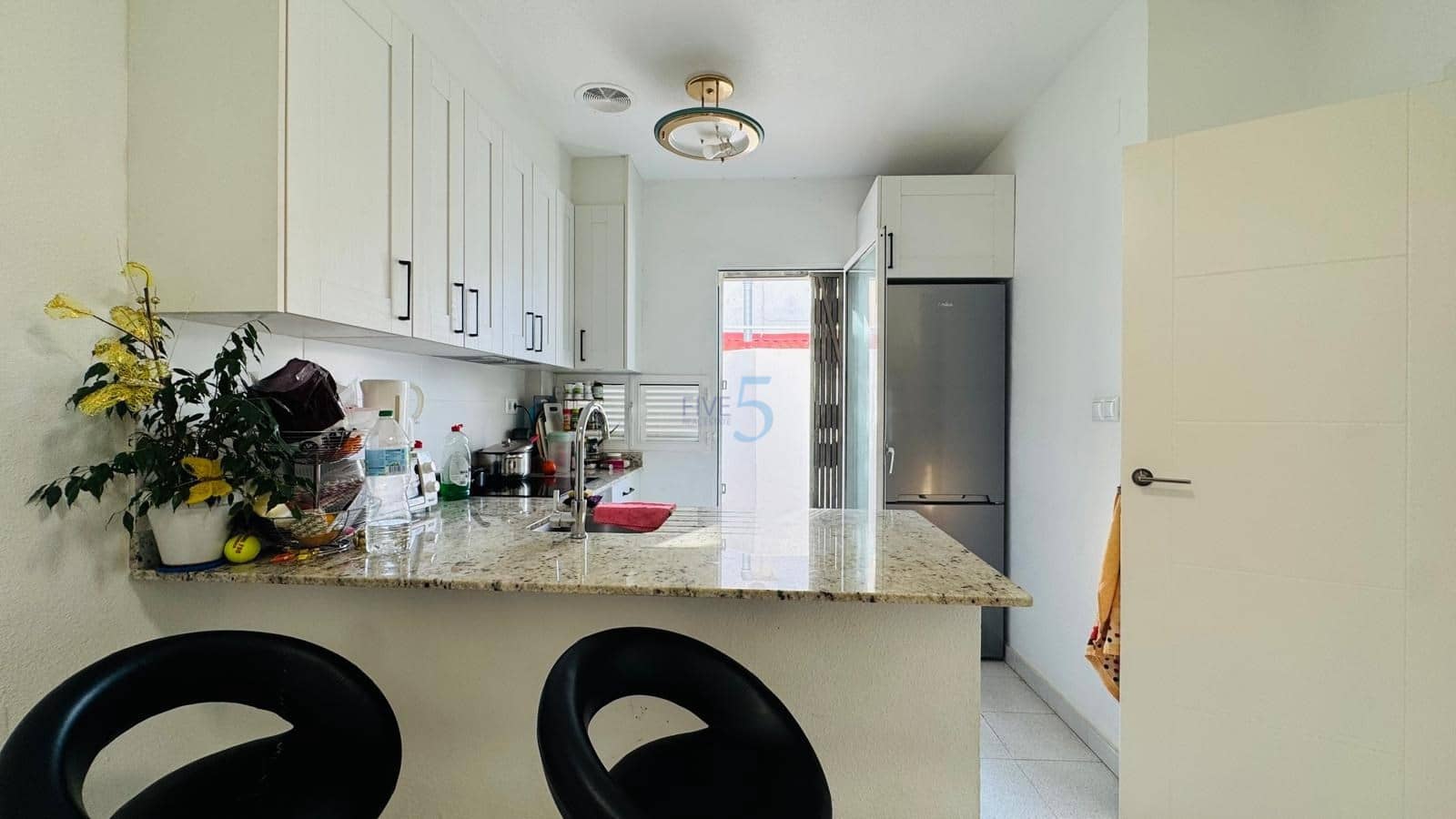 Casa de 3 habitaciones en Torrevieja en venta con piscina - 230.000 € (Ref: 9593153)