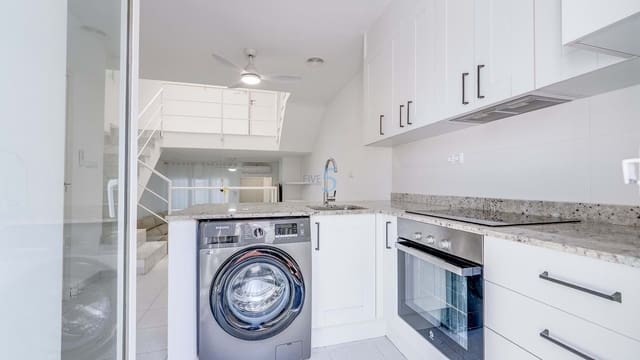 3 soverom Hus til salgs i Torrevieja med svømmebasseng - € 230 000 (Ref: 9593153)