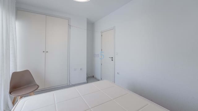 3 soverom Hus til salgs i Torrevieja med svømmebasseng - € 230 000 (Ref: 9593153)