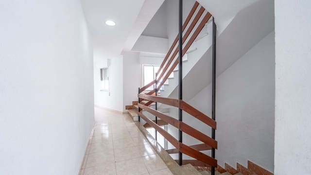 3 slaapkamer Appartement te koop in Lo Pagan, San Pedro del Pinatar - € 115.000 (Ref: 9593154)