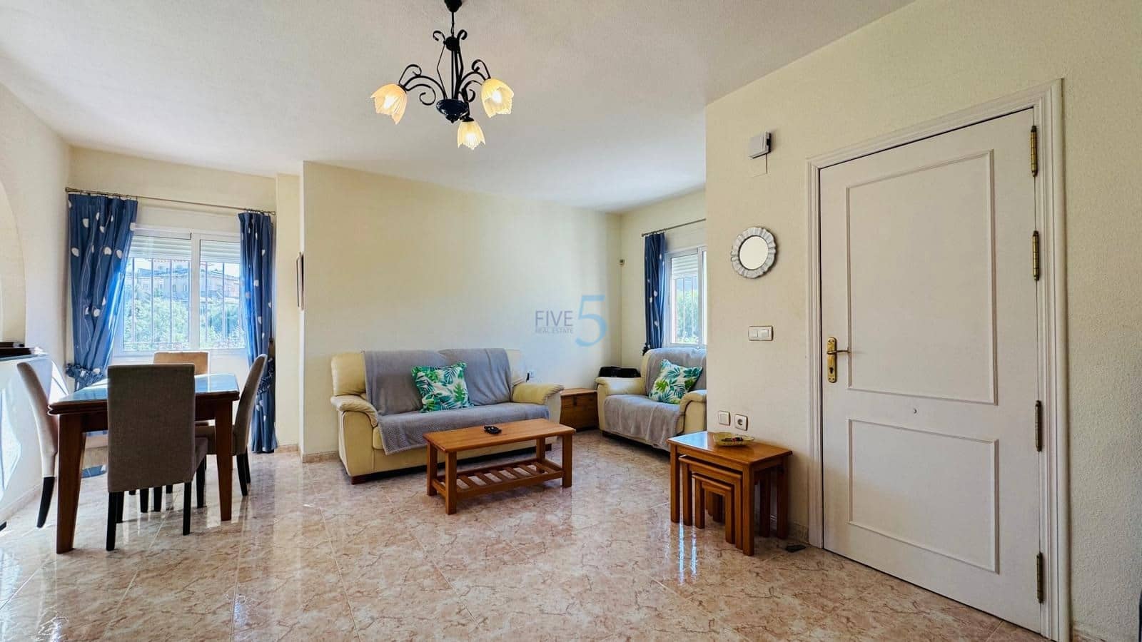 3 Zimmer Haus zu verkaufen in Playa Flamenca mit Pool Garage - 234.000 € (Ref: 9596764)