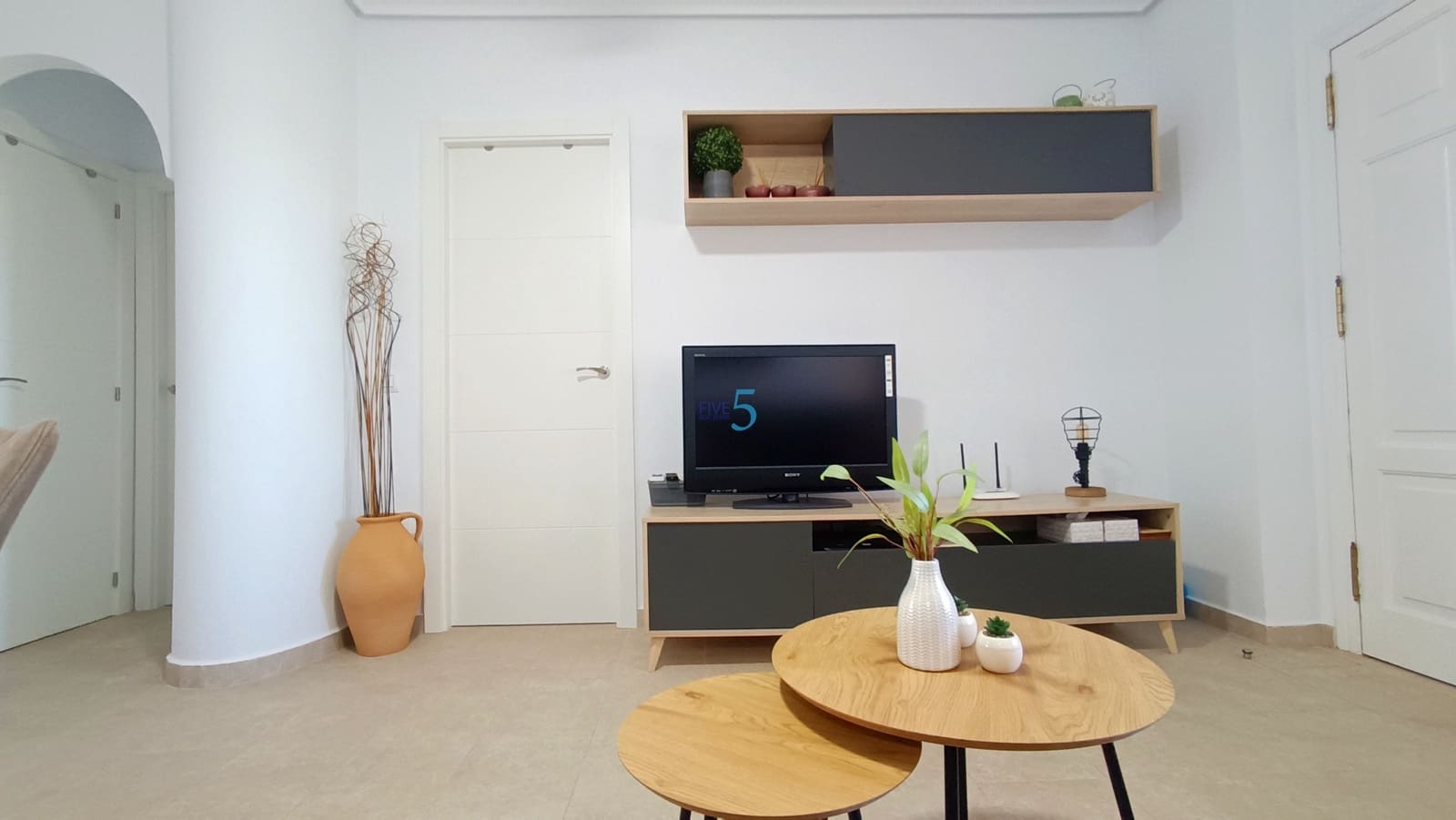 2 bedroom Apartment for sale in Torrevieja with pool garage - € 129,000 (Ref: 9598146)