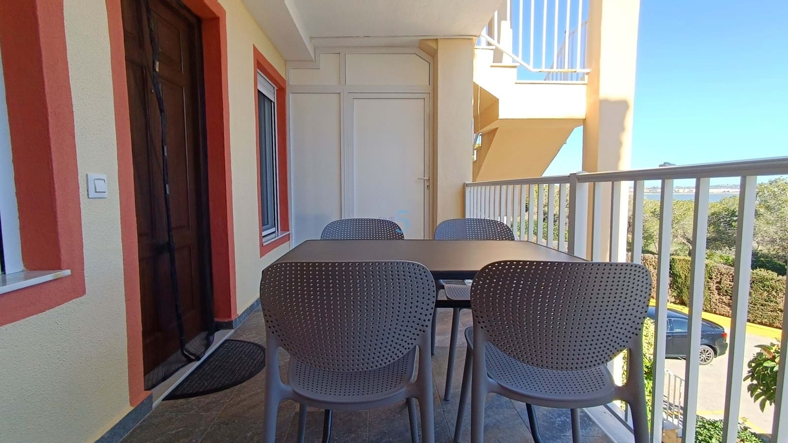 2 bedroom Apartment for sale in Torrevieja with pool garage - € 129,000 (Ref: 9598146)