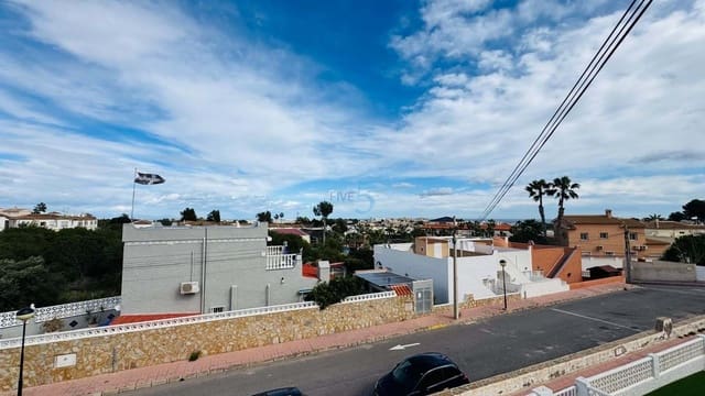 2 Zimmer Haus zu verkaufen in Villamartin, Orihuela - 139.000 € (Ref: 9598272)