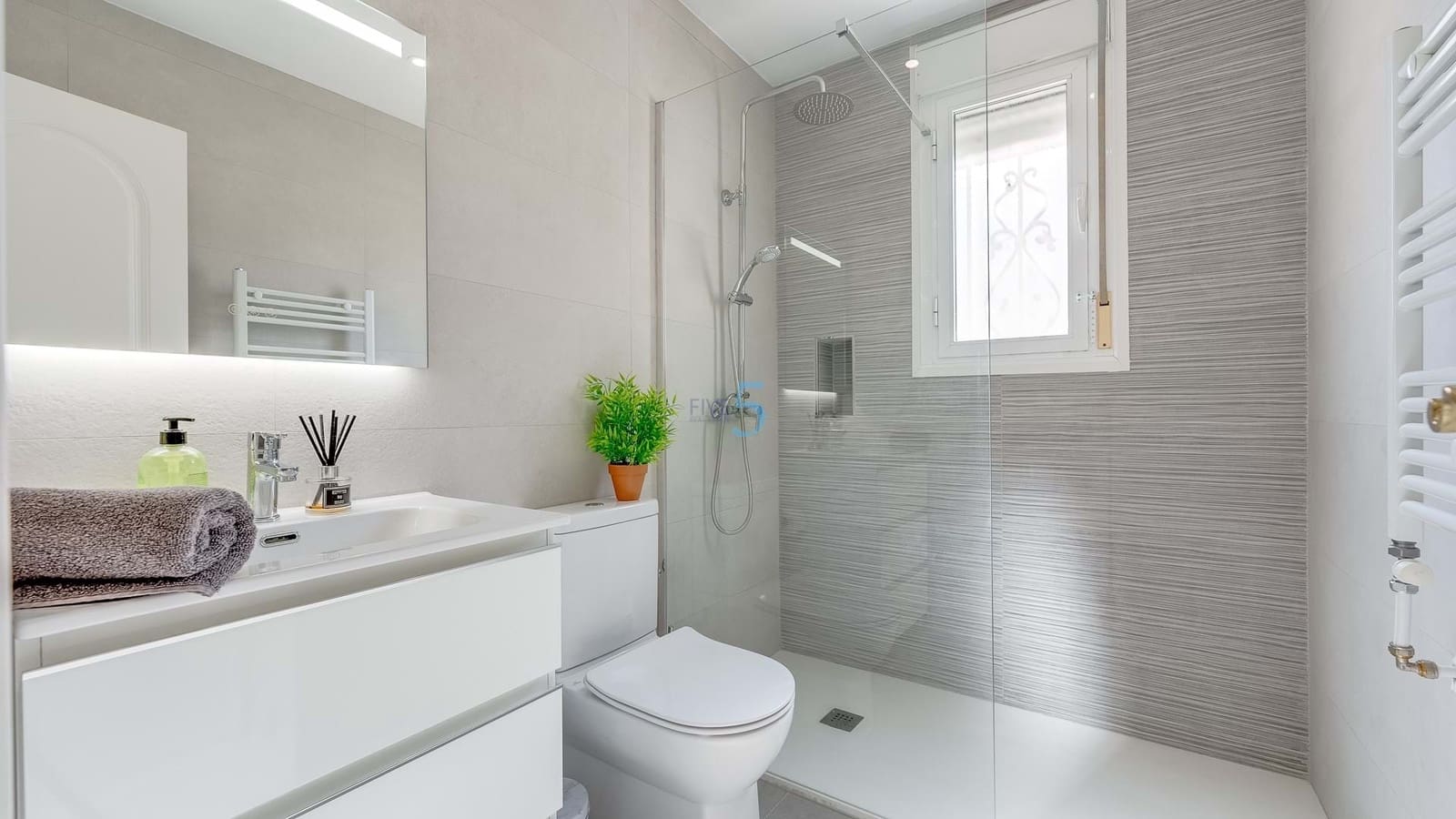 3 soverom Villa til salgs i Ciudad Quesada med svømmebasseng - € 299 000 (Ref: 9598273)