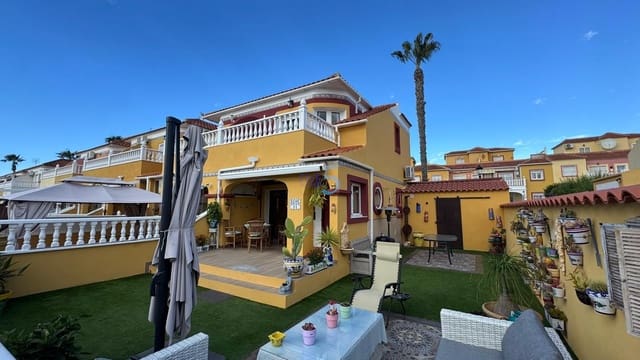 2 quarto Casa em Banda para venda em Cabo Roig, Orihuela com piscina - 249 000 € (Ref: 9599819)