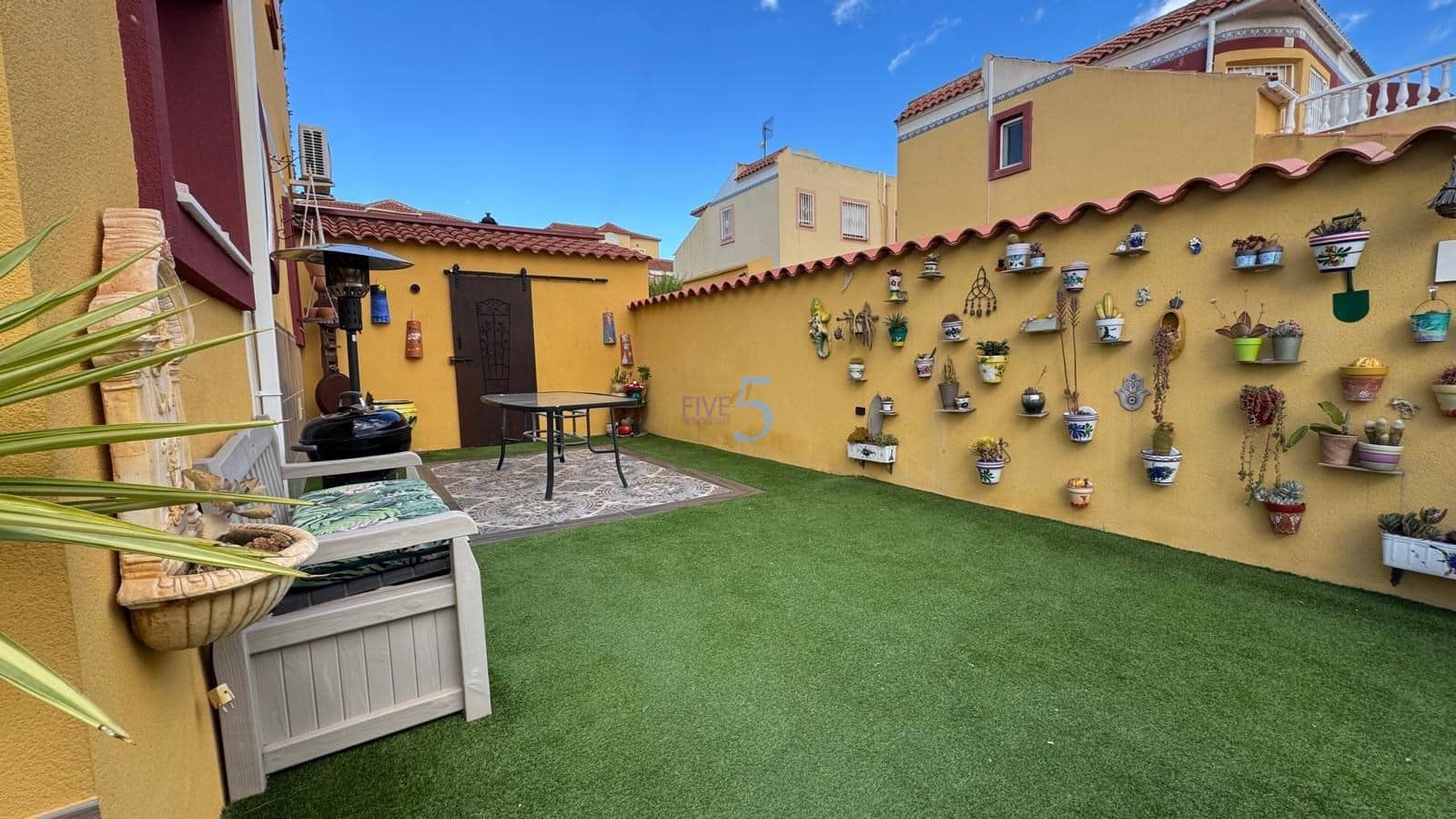 2 quarto Casa em Banda para venda em Cabo Roig com piscina - 249 000 € (Ref: 9599819)