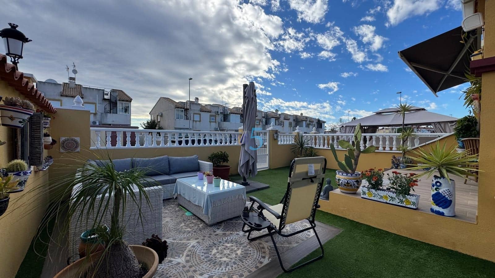 2 quarto Casa em Banda para venda em Cabo Roig com piscina - 249 000 € (Ref: 9599819)