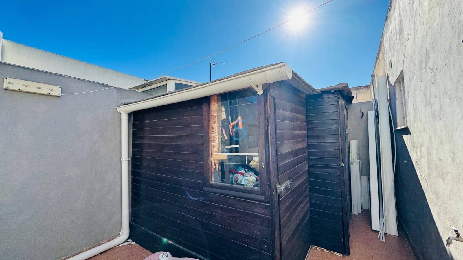 4 makuuhuone Omakotitalo myytävänä paikassa Almoradi mukana uima-altaan 
autotalli - 259 000 € (Ref: 9603217)