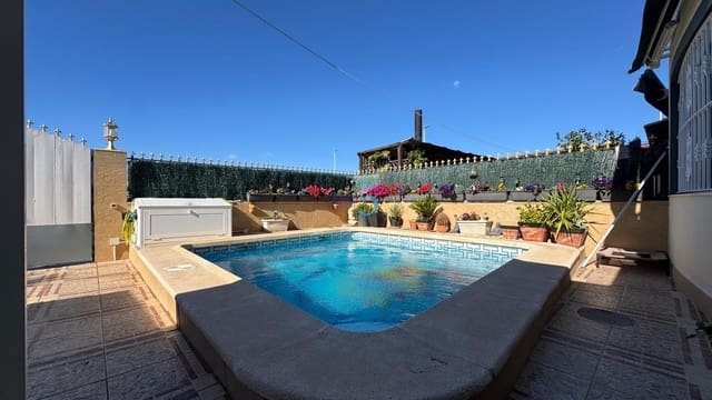 4 makuuhuone Omakotitalo myytävänä paikassa Almoradí mukana uima-altaan 
autotalli - 259 000 € (Ref: 9603217)