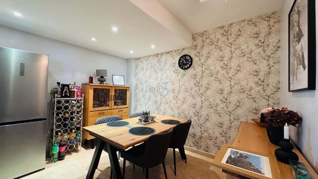 4 makuuhuone Omakotitalo myytävänä paikassa Almoradí mukana uima-altaan 
autotalli - 259 000 € (Ref: 9603217)