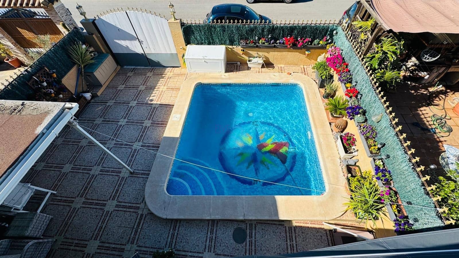 4 makuuhuone Omakotitalo myytävänä paikassa Almoradi mukana uima-altaan 
autotalli - 259 000 € (Ref: 9603217)