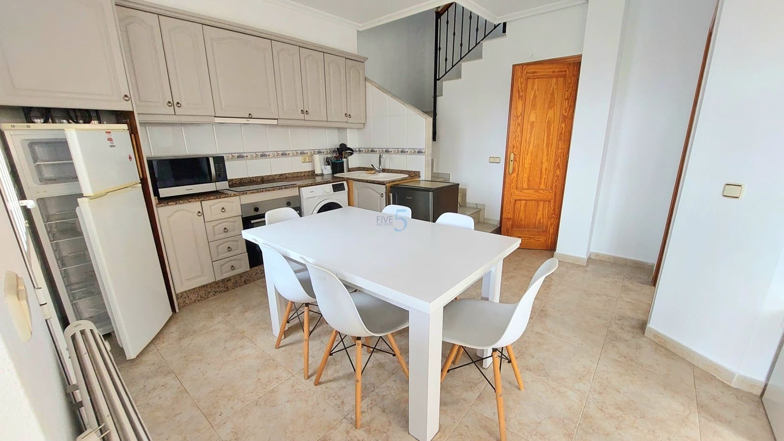 3 soveværelse Semi-Rækkehus til salg i San Miguel de Salinas med swimmingpool garage - € 229.000 (Ref: 9603386)