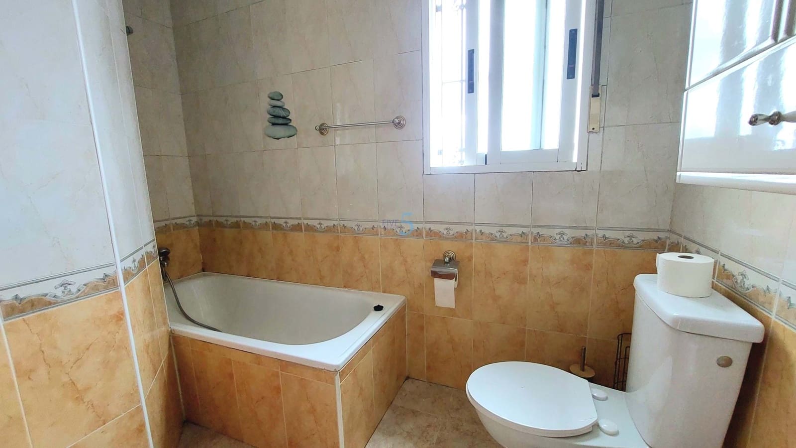 3 soveværelse Semi-Rækkehus til salg i San Miguel de Salinas med swimmingpool garage - € 229.000 (Ref: 9603386)