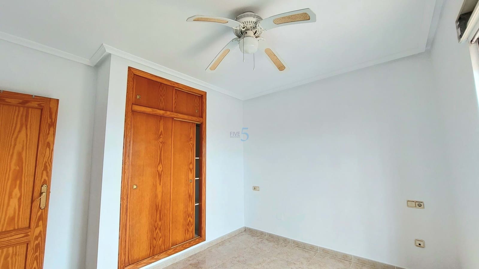 3 soveværelse Semi-Rækkehus til salg i San Miguel de Salinas med swimmingpool garage - € 229.000 (Ref: 9603386)