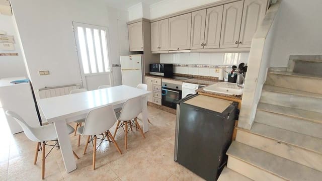 3 soveværelse Semi-Rækkehus til salg i San Miguel de Salinas med swimmingpool garage - € 229.000 (Ref: 9603386)