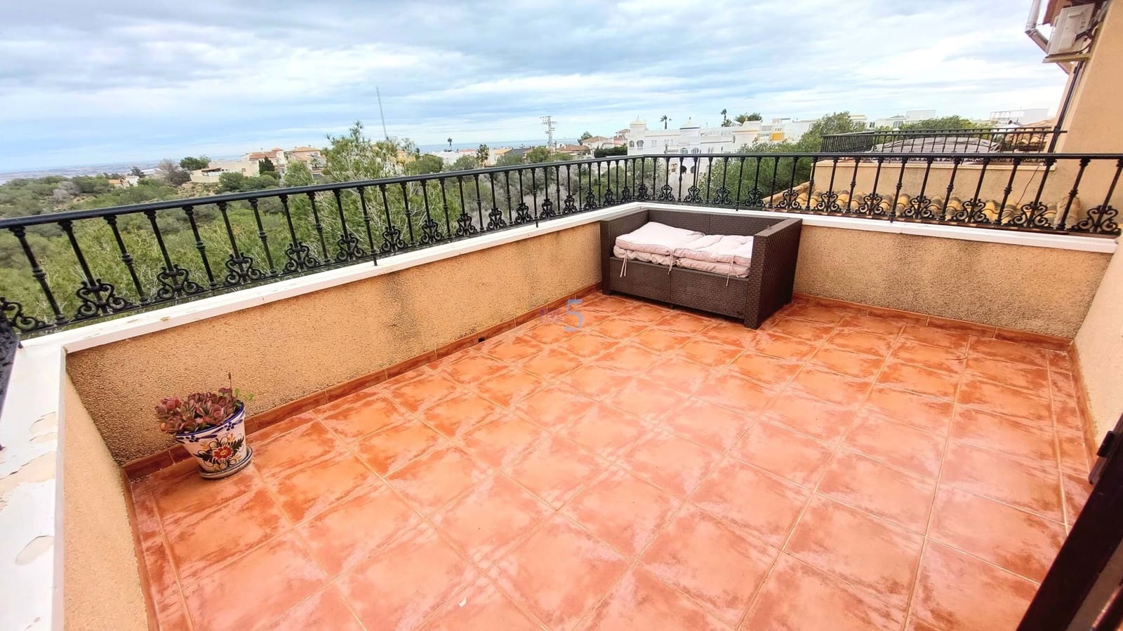 3 soveværelse Semi-Rækkehus til salg i San Miguel de Salinas med swimmingpool garage - € 229.000 (Ref: 9603386)