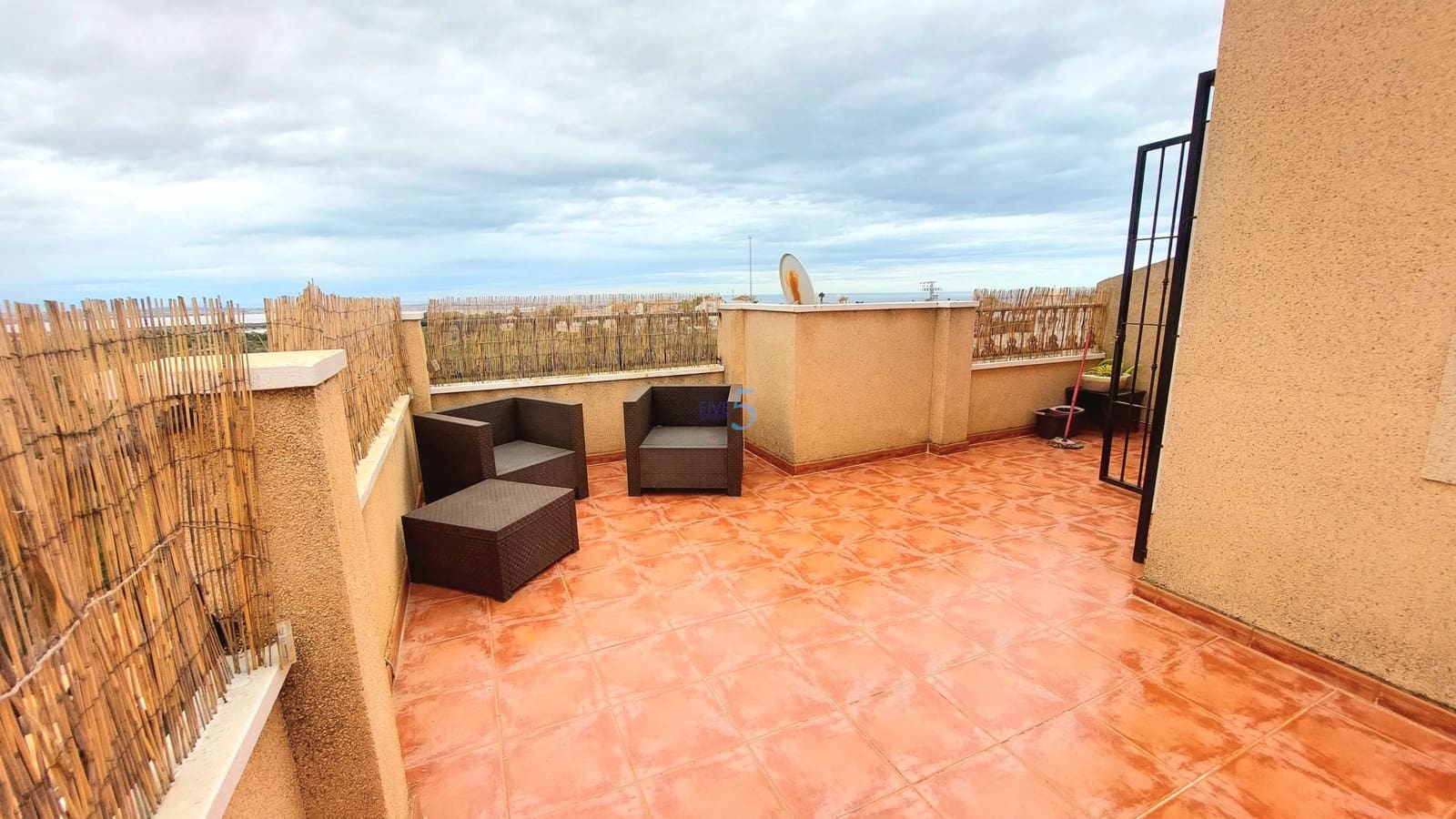 3 soveværelse Semi-Rækkehus til salg i San Miguel de Salinas med swimmingpool garage - € 229.000 (Ref: 9603386)