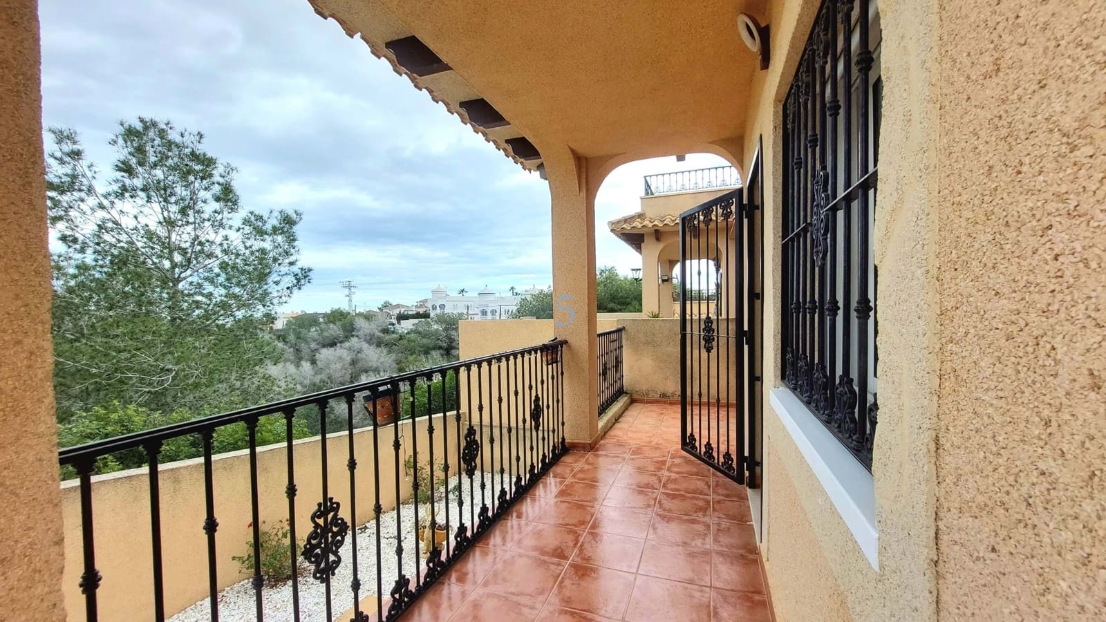 3 soveværelse Semi-Rækkehus til salg i San Miguel de Salinas med swimmingpool garage - € 229.000 (Ref: 9603386)