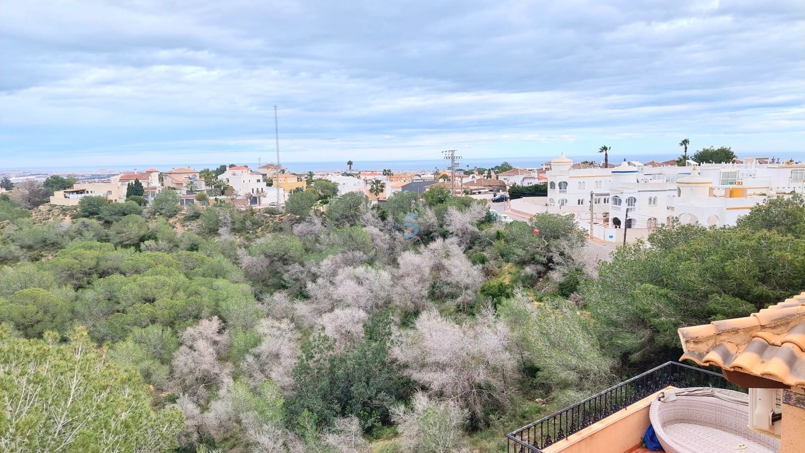 3 soveværelse Semi-Rækkehus til salg i San Miguel de Salinas med swimmingpool garage - € 229.000 (Ref: 9603386)