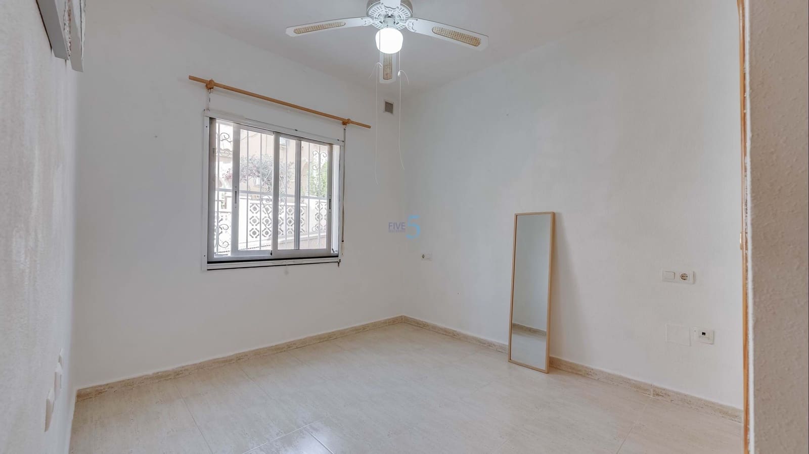 2 sypialnia Apartament na sprzedaż w Filipinas z basenem - 129 000 € (Ref: 9603525)