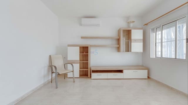 2 slaapkamer Appartement te koop in Villamartin, Orihuela met zwembad - € 134.000 (Ref: 9603525)