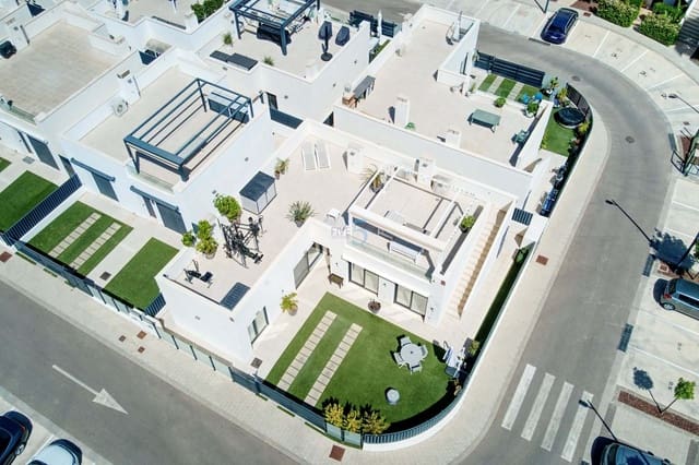 3 chambre Villa/Maison à vendre à Pilar de la Horadada avec piscine garage - 349 000 € (Ref: 9605520)