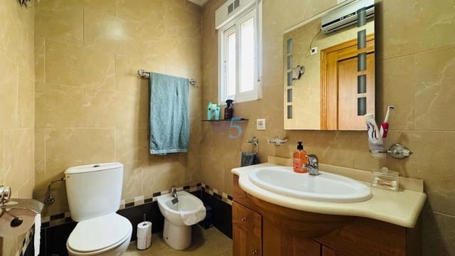 3 soverom Hus til salgs i Lomas de Cabo Roig - Los Dolses, Orihuela med svømmebasseng garasje - € 259 900 (Ref: 9605521)