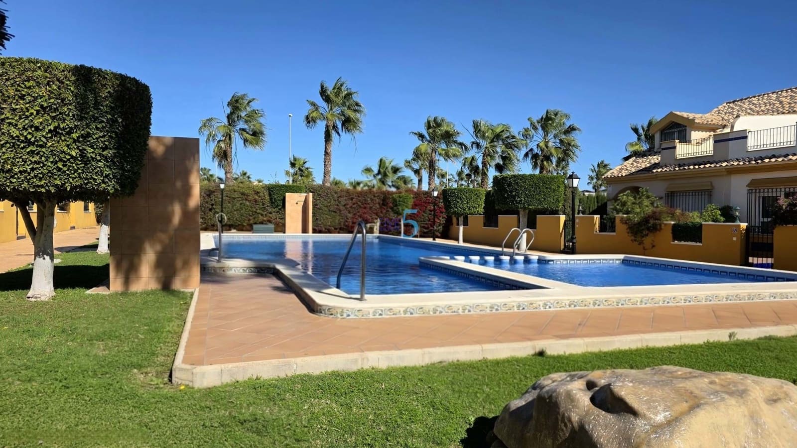 3 soverom Hus til salgs i Orihuela Costa med svømmebasseng garasje - € 259 900 (Ref: 9605521)