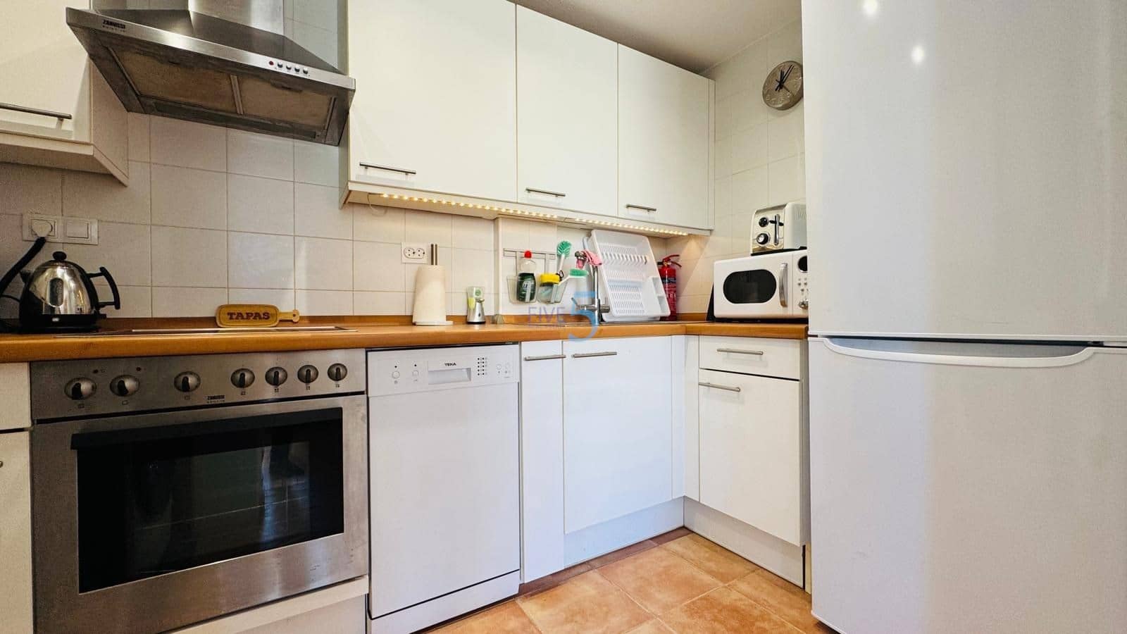 2 soverom Leilighet til salgs i Villamartin med svømmebasseng - € 199 000 (Ref: 9606763)