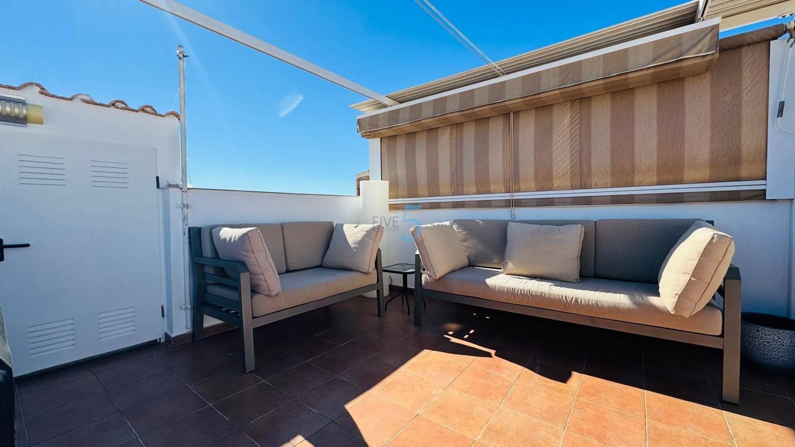 2 soverom Leilighet til salgs i Villamartin med svømmebasseng - € 199 000 (Ref: 9606763)