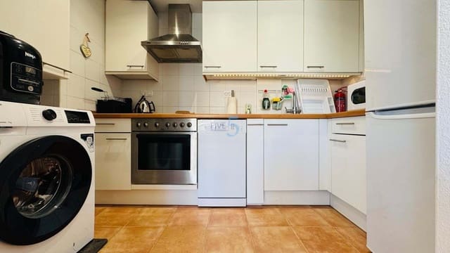 2 soverom Leilighet til salgs i Villamartin, Orihuela med svømmebasseng - € 199 000 (Ref: 9606763)