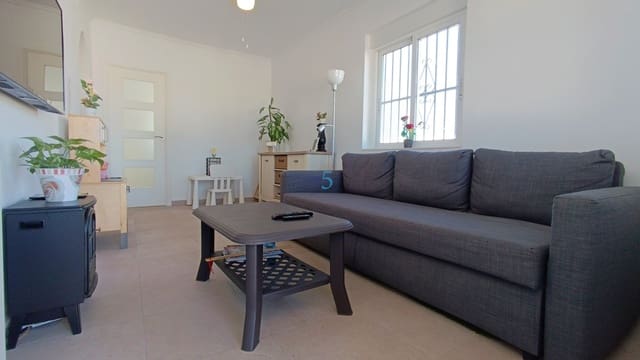 3 bedroom Villa for sale in Torrevieja with pool - € 420,000 (Ref: 9606765)