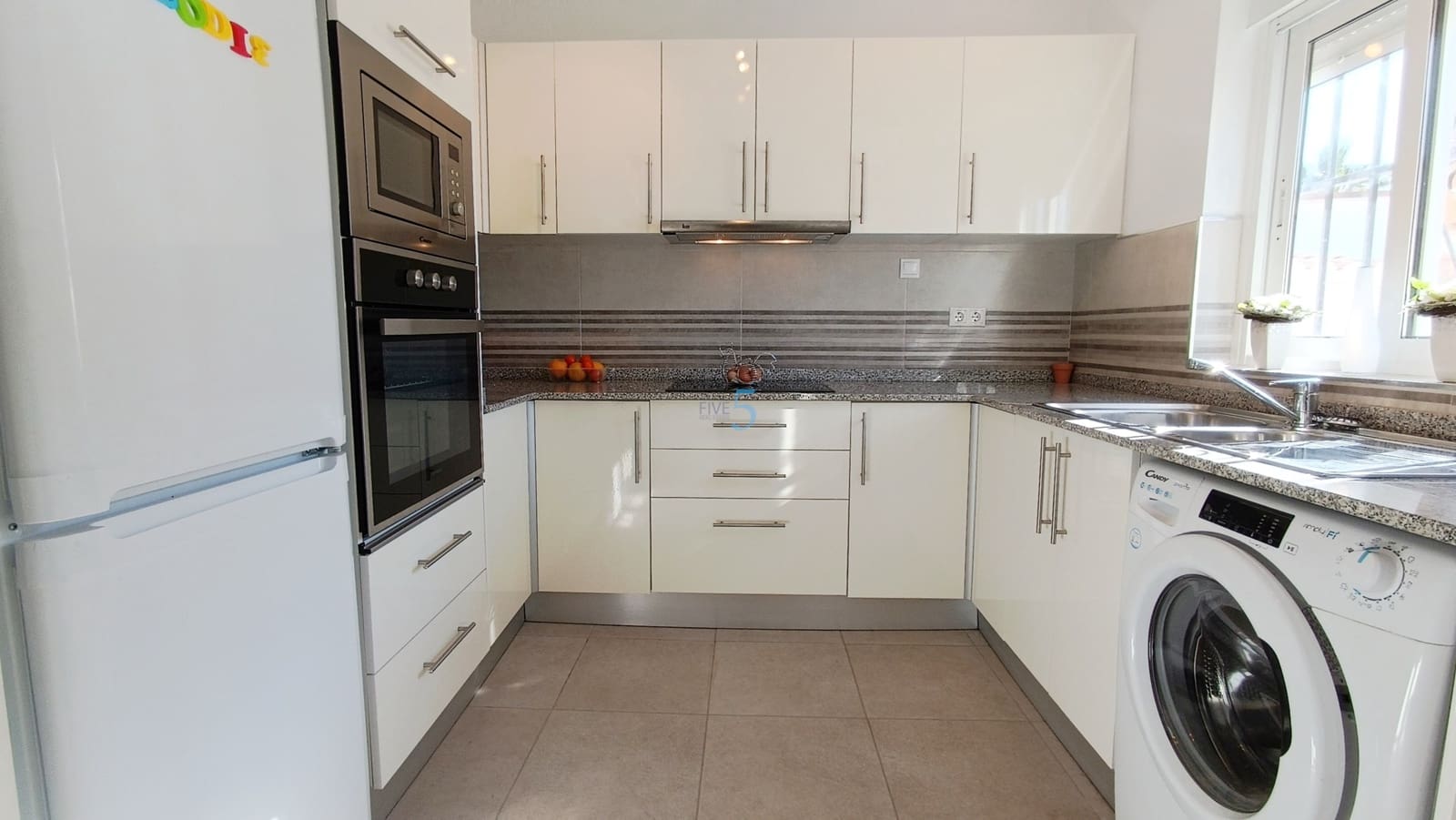 3 bedroom Villa for sale in Torrevieja with pool - € 420,000 (Ref: 9606765)