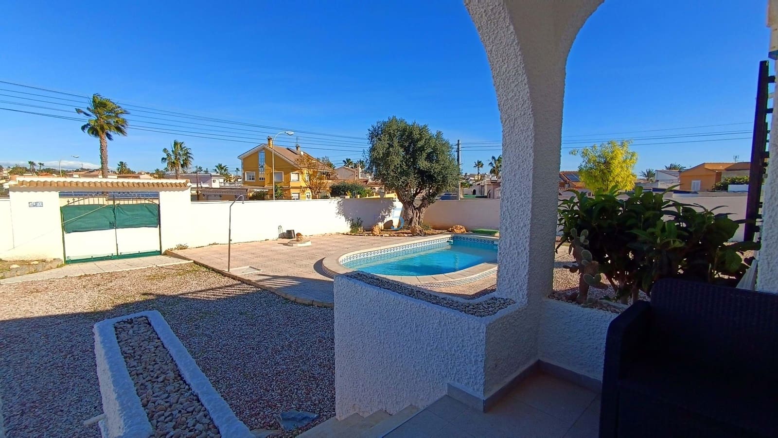 3 bedroom Villa for sale in Torrevieja with pool - € 420,000 (Ref: 9606765)