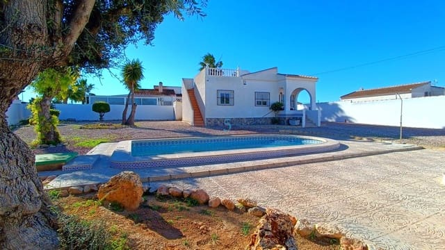 3 bedroom Villa for sale in Torrevieja with pool - € 420,000 (Ref: 9606765)