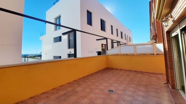 3 makuuhuone Omakotitalo myytävänä paikassa Guardamar del Segura mukana uima-altaan 
autotalli - 267 400 € (Ref: 9610134)