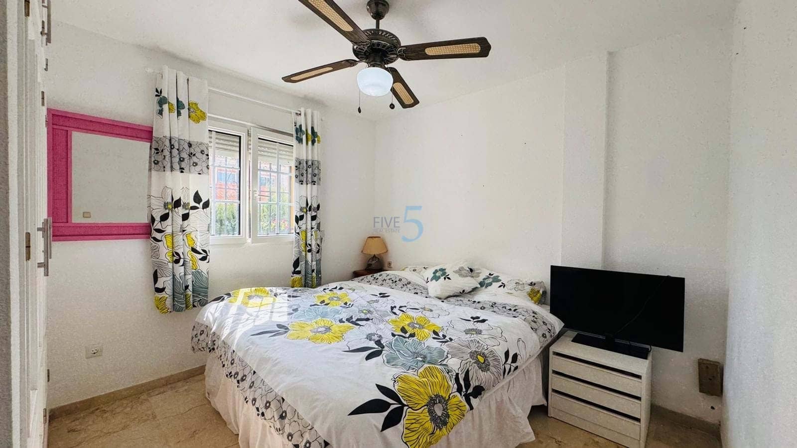 2 bedroom Apartment for sale in Villamartin with pool - € 164,000 (Ref: 9610228)