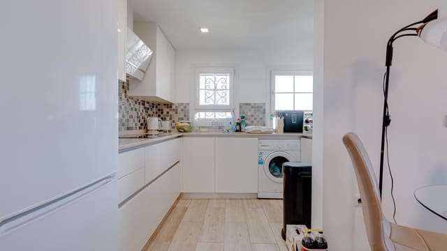 2 quarto Apartamento para venda em Villamartin, Orihuela com piscina garagem - 200 000 € (Ref: 9610229)