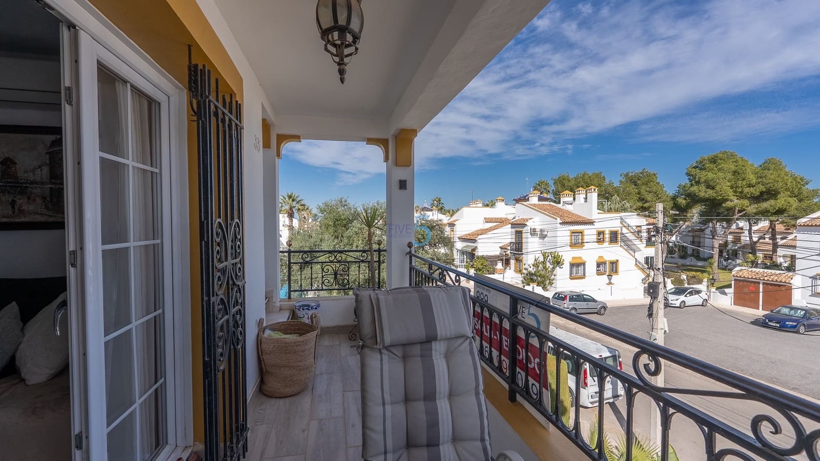 2 bedroom Apartment for sale in Villamartin with pool garage - € 198,000 (Ref: 9610229)